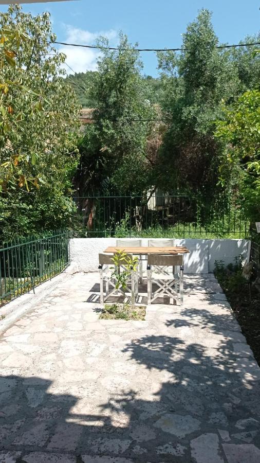 Rozos House Appartement *